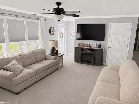 Living - 909 S Allen, Saint Clair, MI 48079 photo 2 of 3