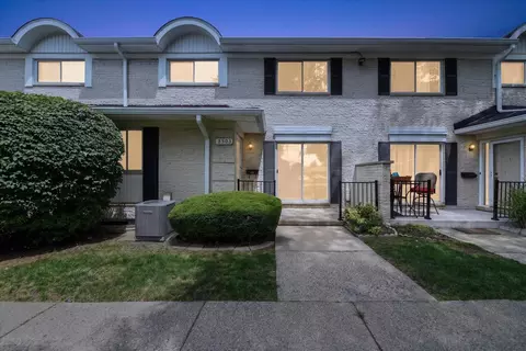 8503 Winchester Dr, Sterling Heights, MI 48313