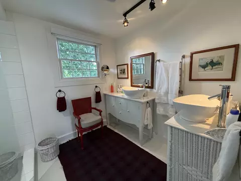 Bath - 1849 E Pratt Lk, Gladwin, MI 48624 photo 7 of 8