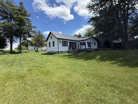 Exterior - 1849 E Pratt Lk, Gladwin, MI 48624 photo 8 of 25