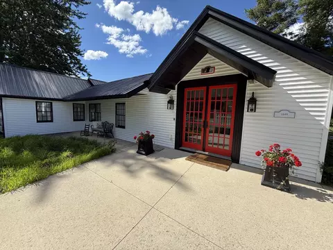 1849 E Pratt Lk, Gladwin, MI 48624