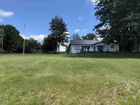 Exterior - 1849 E Pratt Lk, Gladwin, MI 48624 photo 15 of 25