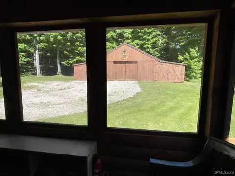 Exterior - 4702 N Banking Ground, Germfask, MI 49836 photo 16 of 32