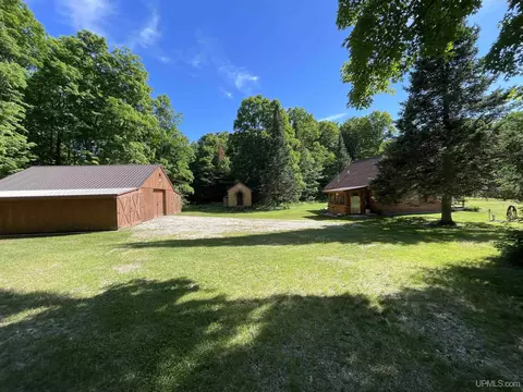 Exterior - 4702 N Banking Ground, Germfask, MI 49836 photo 12 of 32