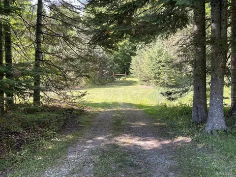 Exterior - 4702 N Banking Ground, Germfask, MI 49836 photo 19 of 32