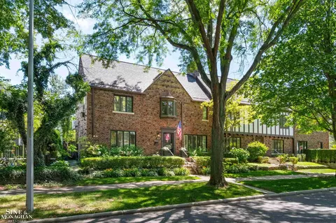 398 Rivard, Grosse Pointe, MI 48230