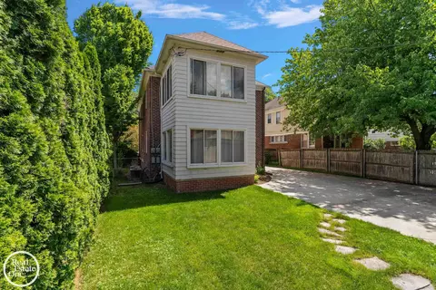 Exterior - 897 Rivard, Grosse Pointe, MI 48230 photo 5 of 9