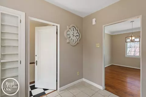 Entry Way - 897 Rivard, Grosse Pointe, MI 48230 photo 4 of 5