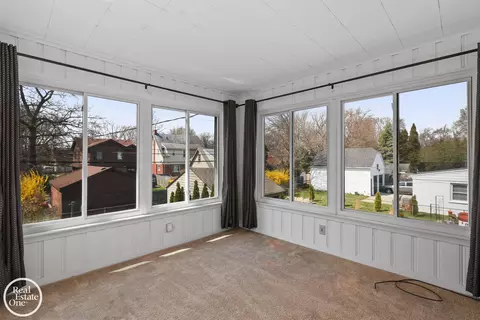 Exterior - 897 Rivard, Grosse Pointe, MI 48230 photo 8 of 9
