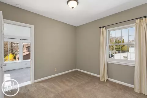 Bedroom - 897 Rivard, Grosse Pointe, MI 48230 photo 2 of 3