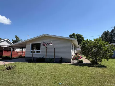 Exterior - 1750 Cindy, Ishpeming, MI 49849 photo 4 of 9