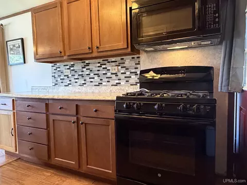 Kitchen - 1750 Cindy, Ishpeming, MI 49849 photo 2 of 3