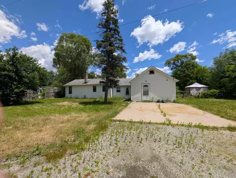 2286 California, Saginaw, MI 48601