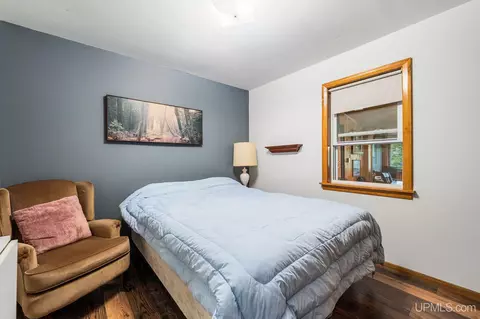 Bedroom - n8766 Peter White Road, Deerton, MI 49822 photo 3 of 4