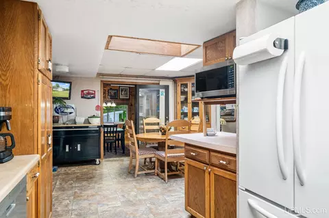 Kitchen - n8766 Peter White Road, Deerton, MI 49822 photo 4 of 4
