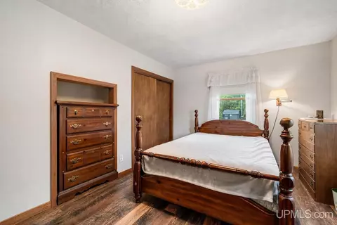 Bedroom - n8766 Peter White Road, Deerton, MI 49822 photo 2 of 4