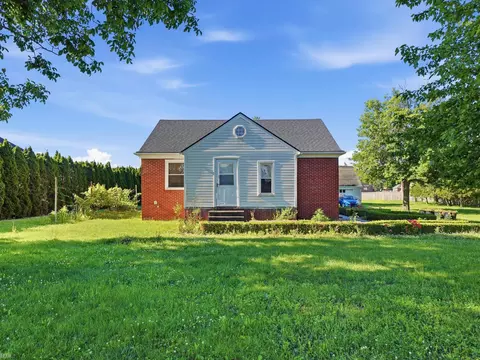 4466 18 12 Mile, Sterling Heights, MI 48314
