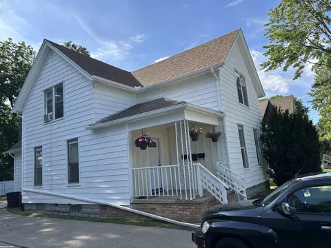 19 Washington, Mount Clemens, MI 48043