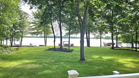 Exterior - 1985 S S Hvn, Gladwin, MI 48624 photo 9 of 18