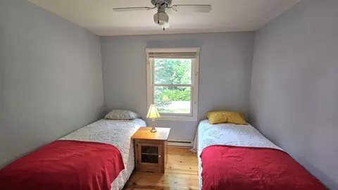 Bedroom - 1985 S S Hvn, Gladwin, MI 48624 photo 13 of 14