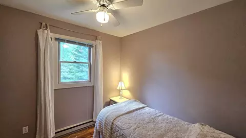 Bedroom - 1985 S S Hvn, Gladwin, MI 48624 photo 10 of 14