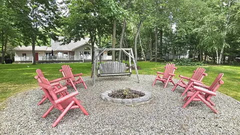 Exterior - 1985 S S Hvn, Gladwin, MI 48624 photo 10 of 18