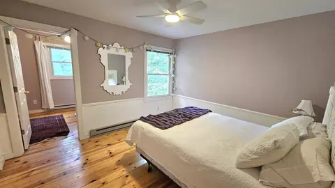 Bedroom - 1985 S S Hvn, Gladwin, MI 48624 photo 6 of 14