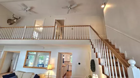 Entry Way - 1985 S S Hvn, Gladwin, MI 48624 photo 3 of 4