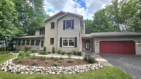 Exterior - 1985 S S Hvn, Gladwin, MI 48624 photo 2 of 18
