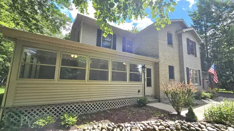 Exterior - 1985 S S Hvn, Gladwin, MI 48624 photo 4 of 18