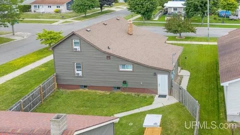 202 S 3rd, Gladstone, MI 49837 photo 10