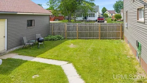 202 S 3rd, Gladstone, MI 49837 photo 6
