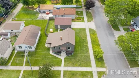 202 S 3rd, Gladstone, MI 49837 photo 11