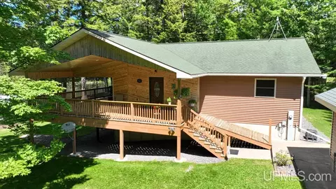 e19012 South Cisco Lake Road, Watersmeet, MI 49969