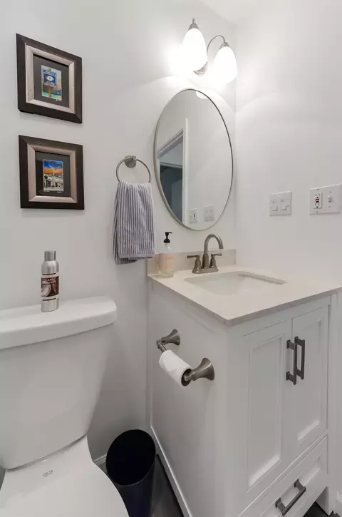 Bath - 2028 N N Hvn, Gladwin, MI 48624 photo 2 of 5