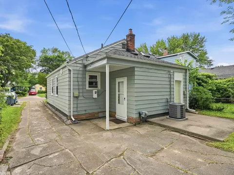 Exterior - 660 E Marshall, Ferndale, MI 48220 photo 3 of 7