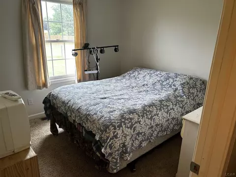 Bedroom - 3978 Sandy Mdws, Adrian, MI 49221 photo 2 of 2