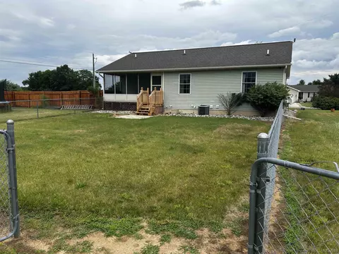 Exterior - 3978 Sandy Mdws, Adrian, MI 49221 photo 2 of 5