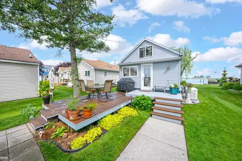 8292 Middle Channel, Harsens Island, MI 48028