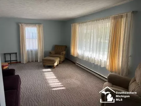 Living - 135 Crampton, Monroe, MI 48162 photo 1 of 2