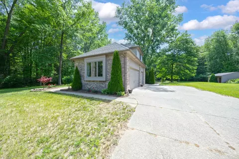 Exterior - 9145 Folkert, Algonac, MI 48001 photo 4 of 14