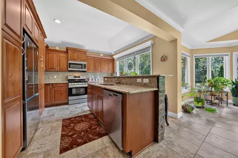 Kitchen - 9145 Folkert, Algonac, MI 48001 photo 3 of 4