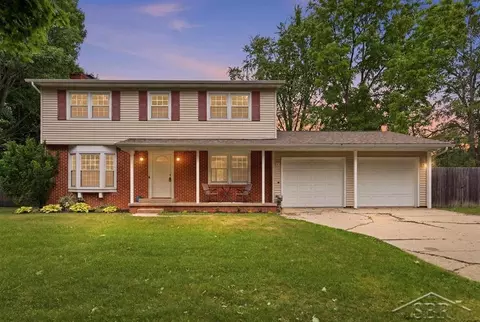 2902 St Marys, Midland, MI 48640