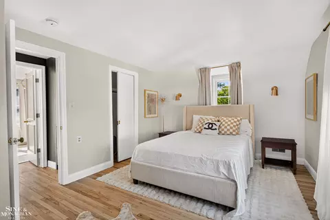 Bedroom - 1776 Hampton, Grosse Pointe Woods, MI 48236 photo 4 of 7
