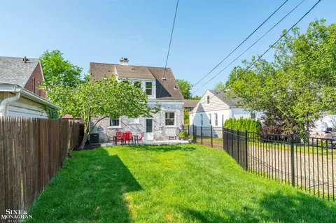 Exterior - 1776 Hampton, Grosse Pointe Woods, MI 48236 photo 8 of 8