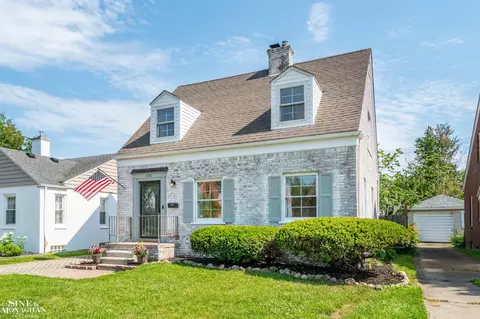 Exterior - 1776 Hampton, Grosse Pointe Woods, MI 48236 photo 2 of 8