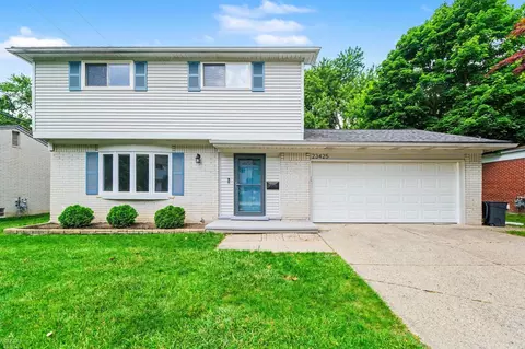 23425 Barfield, Farmington Hills, MI 48336