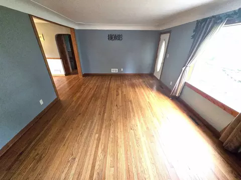 Living - 508 W Kinney, Munger, MI 48747 photo 2 of 2