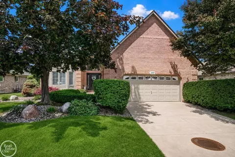 20415 Balmoral, Macomb, MI 48044 photo 2