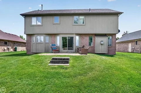 20415 Balmoral, Macomb, MI 48044 photo 4
